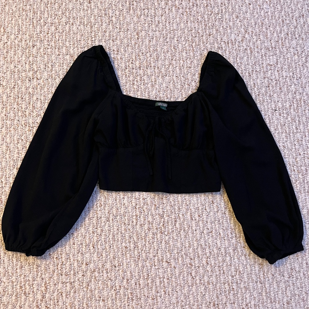 black wild fable half long sleeve (half)